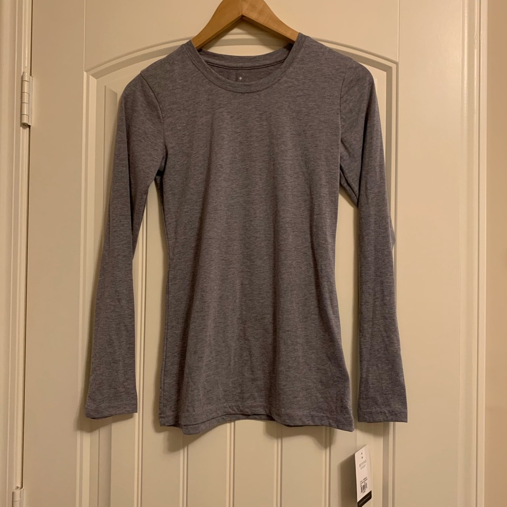Gray long sleeve “under scrub” t-shirt